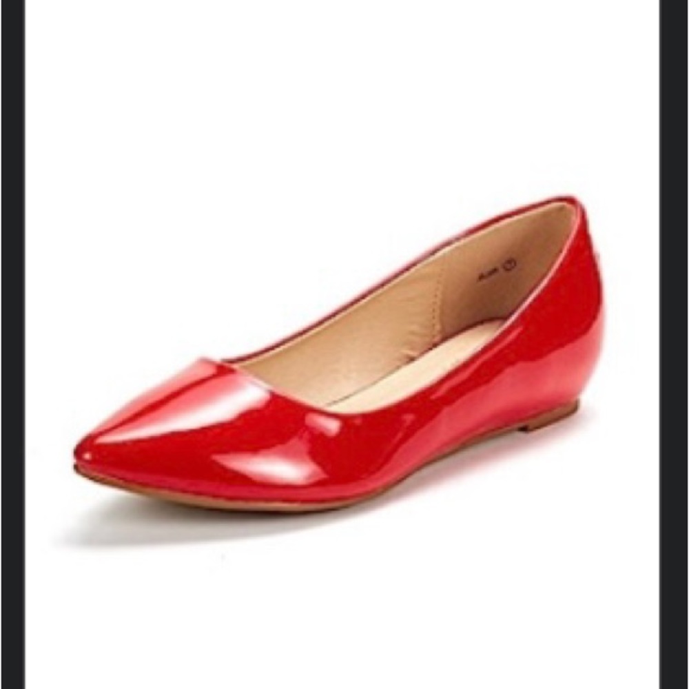 Women’s Red Patent Leather Pointy Toe Flat